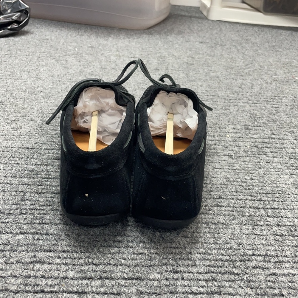 Minnetonka Men’s Black Moccasins (2918) - Picture 3 of 6